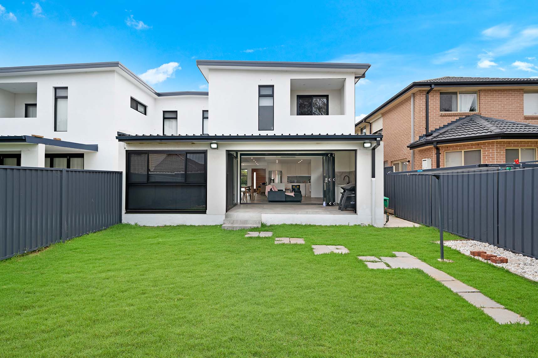 11-Sophisticated-Modern-Custom-Duplex-Builder-Sydney-Revesby-Padstow-Panania-and-Picnic-Point-areas